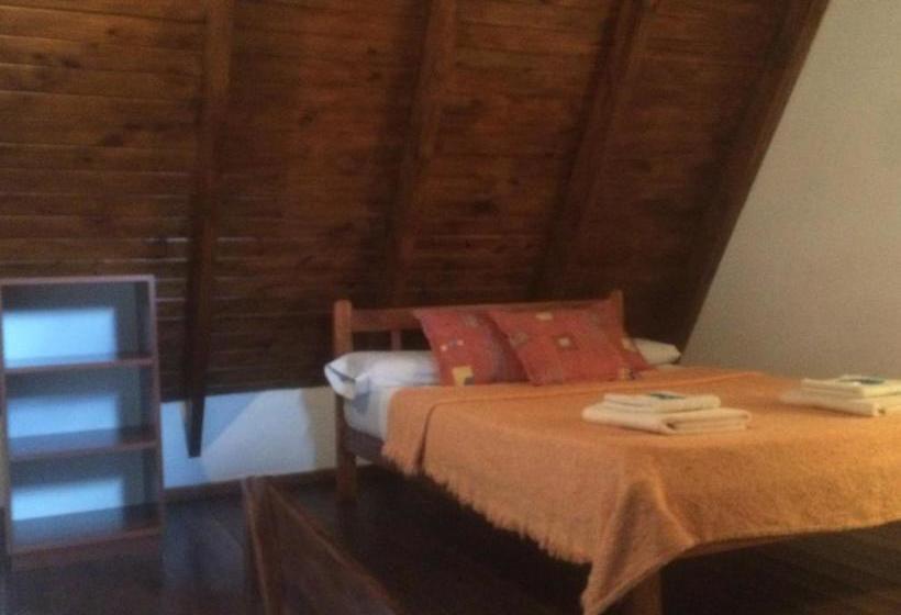 فندق صغير Y Cabañas Las Marías