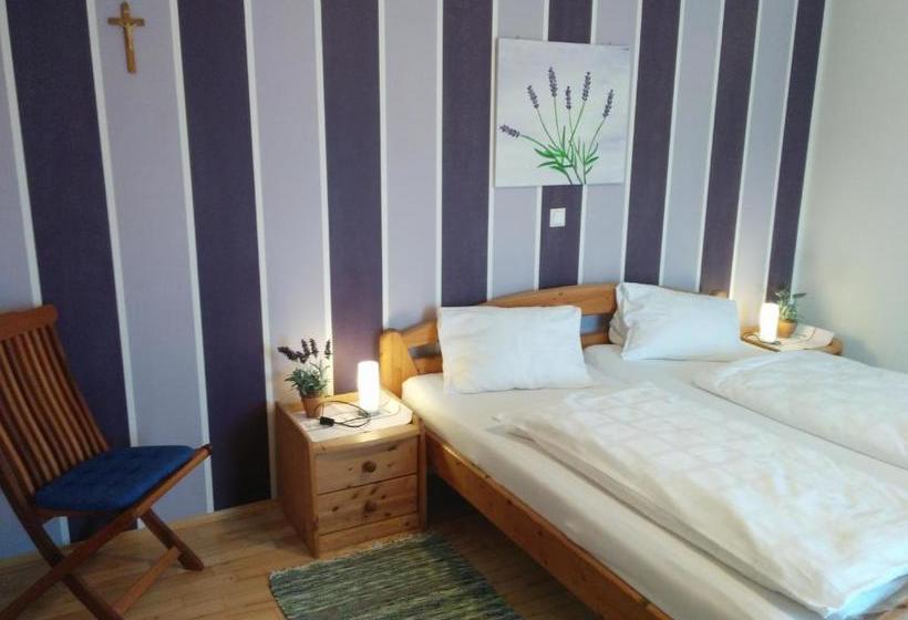 هاستل Rebenlandhof