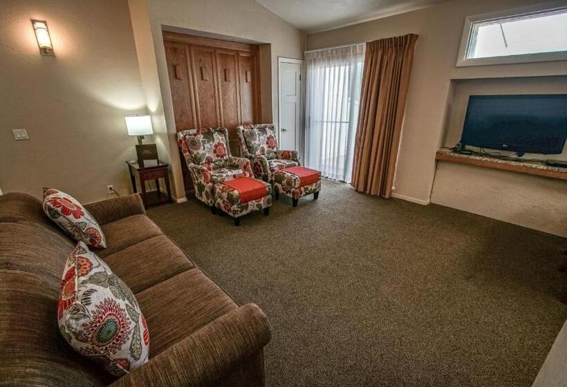 Multi Resorts At Villas At Southgate