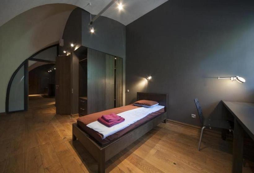 پانسیون Rothko Museum Residences