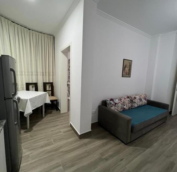 پانسیون Red Rose Guest House