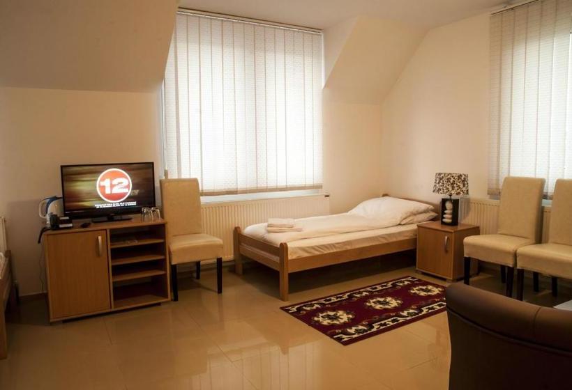 پانسیون Guest House Royal Ii
