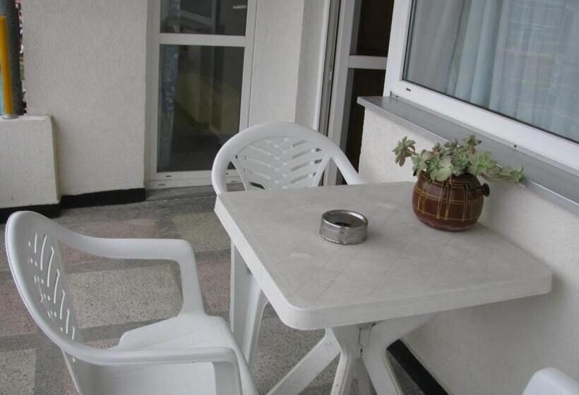 ペンション Villa Sens