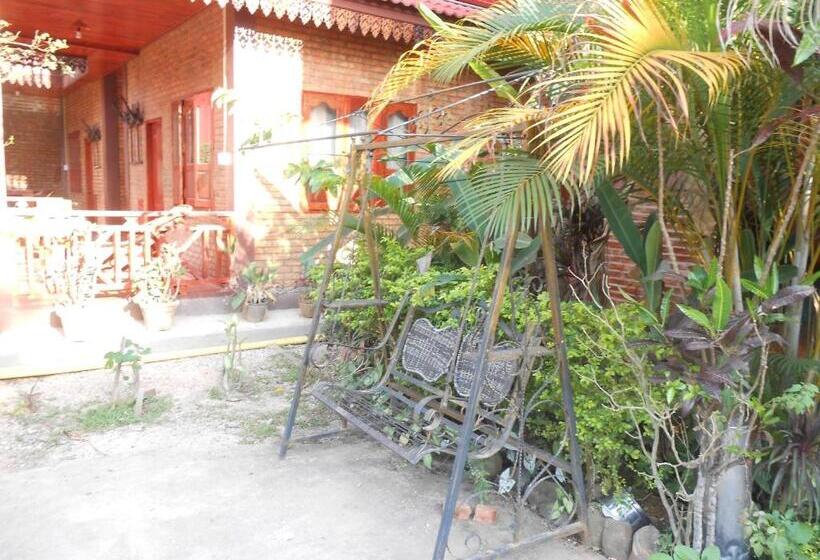پانسیون Zuela Guesthouse