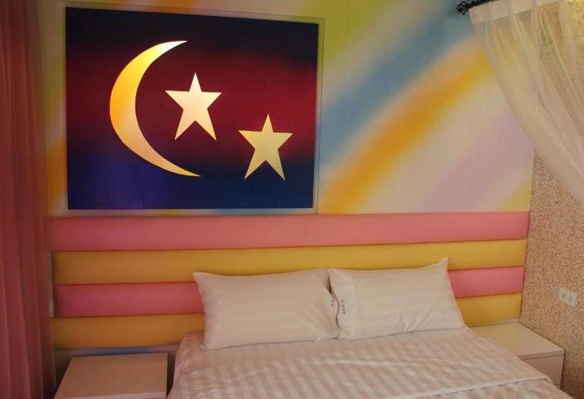 تختخواب و صبحانه Hi Young Castle