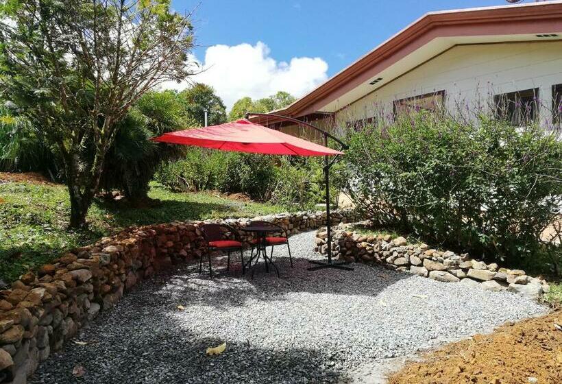 فندق Finca Queveri