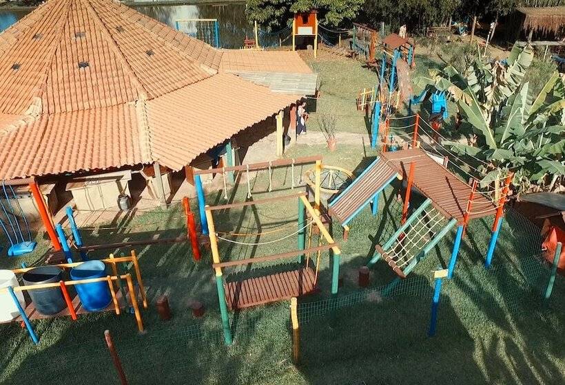 פנסיון Ganso Complexo De Lazer