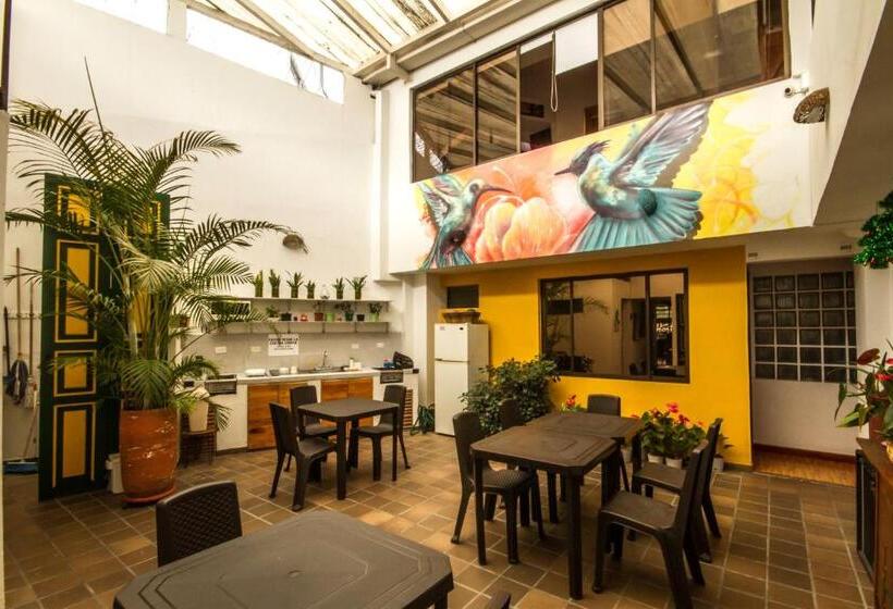 پانسیون Hostal De La 57