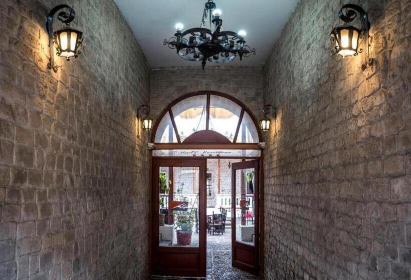 پانسیون Latacunga Hostel