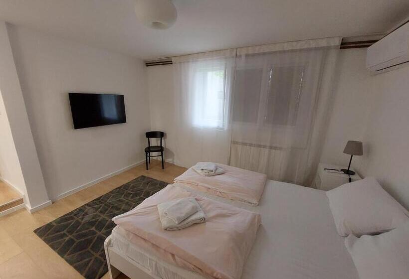 پانسیون Vrnjci House