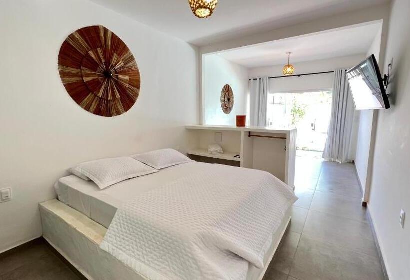 بنسيون Aki Pousada