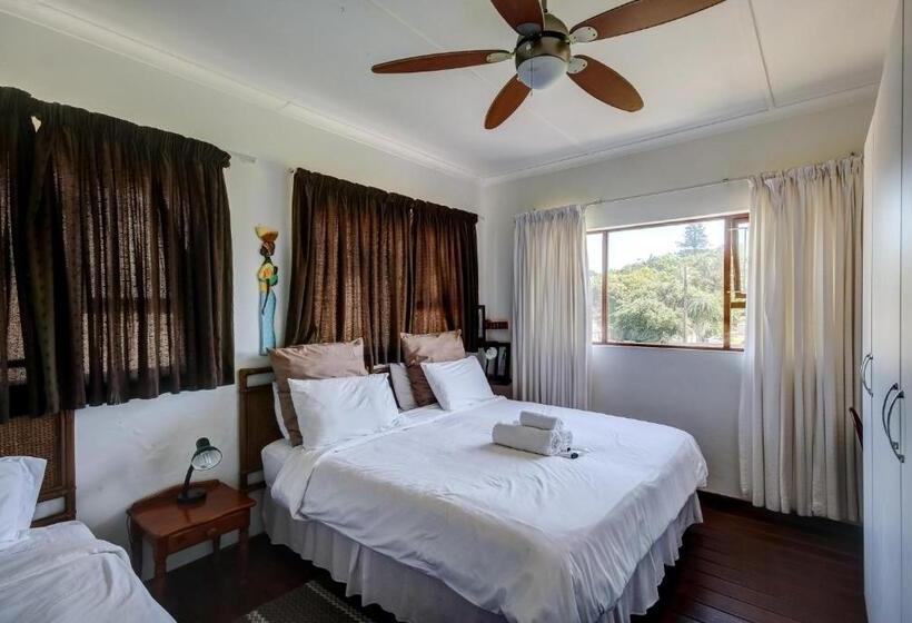 Пансион Khaya La Manzi Guest Lodge
