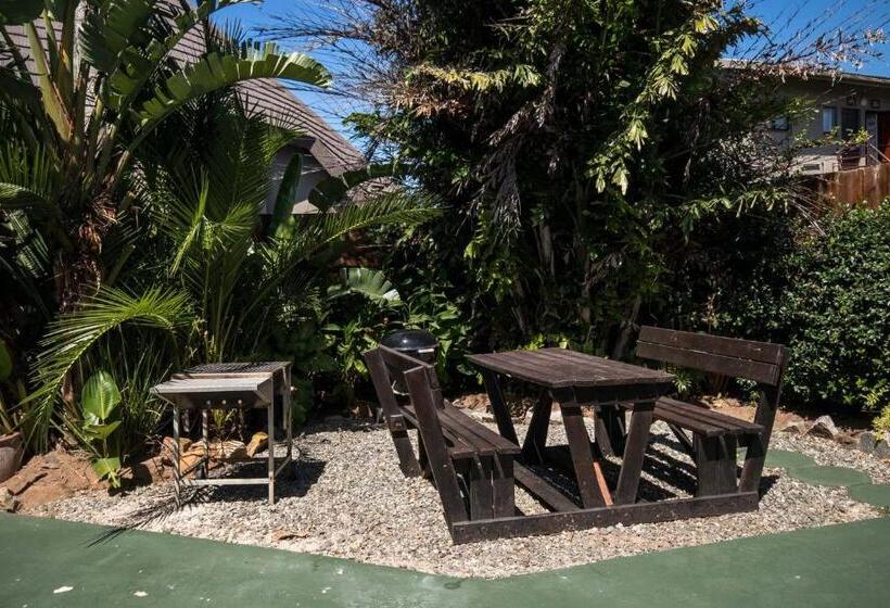 Пансион Khaya La Manzi Guest Lodge