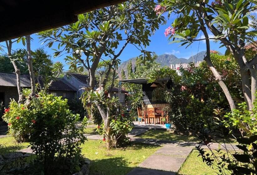 ペンション Pondok Shindu Guest House