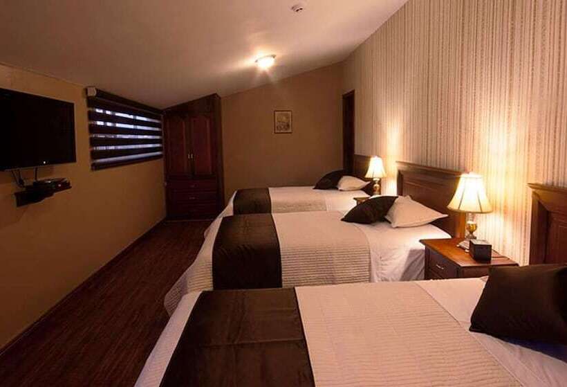 بنسيون Villa Emilia Hostal