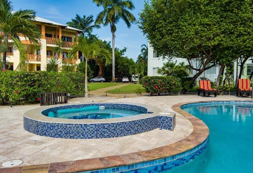 אתר נופש The Villas At Cocoplum