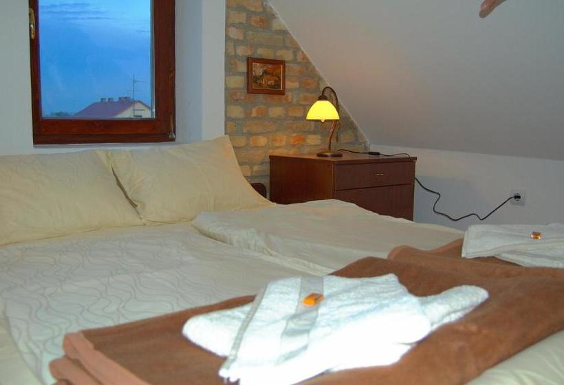 پانسیون Guest House Prenoćište Piccolina