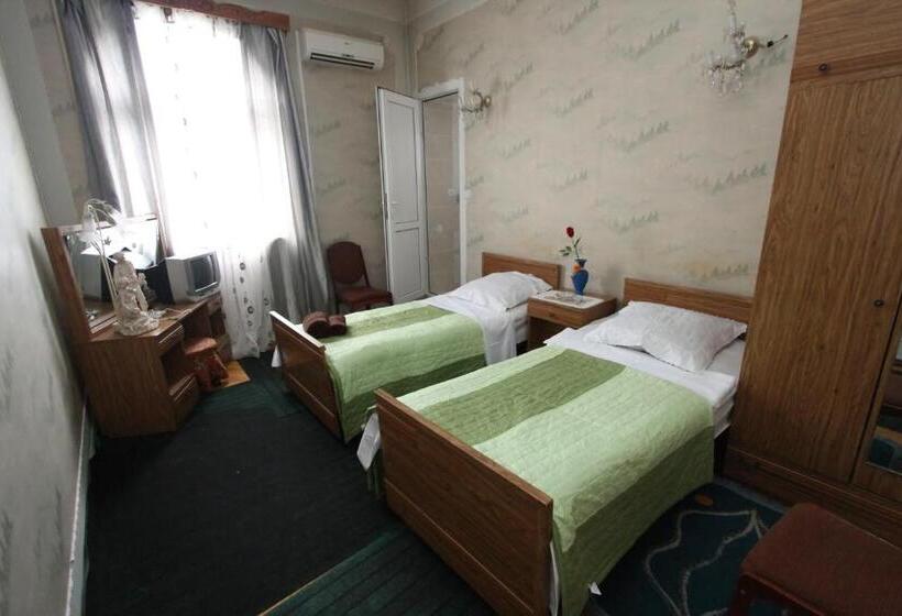پانسیون Guesthouse Goliati