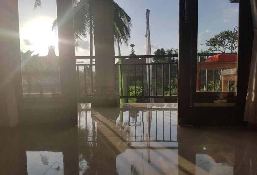 پانسیون Villa Bungsil Gading