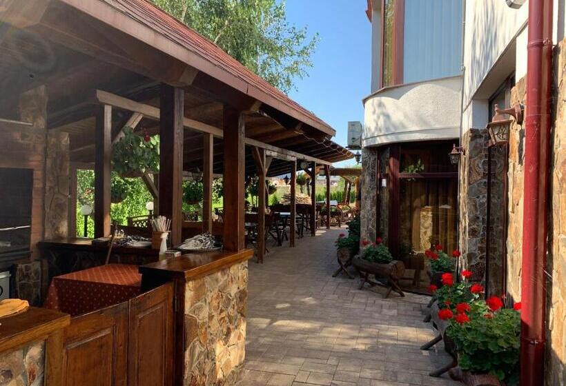 هاستل Hanu Lui Gica Spa