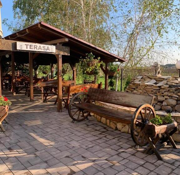 هاستل Hanu Lui Gica Spa