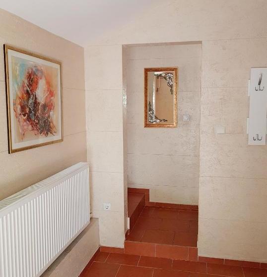 پانسیون Guesthouse Villa Elizabet