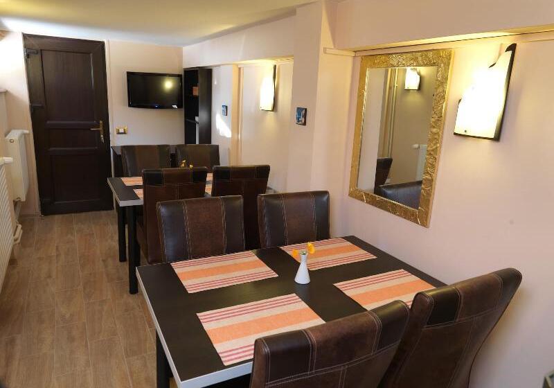 پانسیون La Favorita Guesthouse Boutique