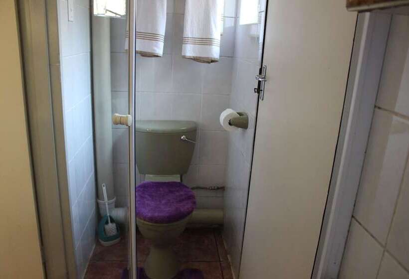 بنسيون Tzaneen Guest House