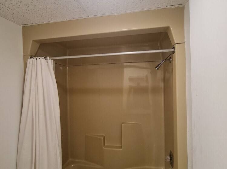 הוסטל Bayside Inn