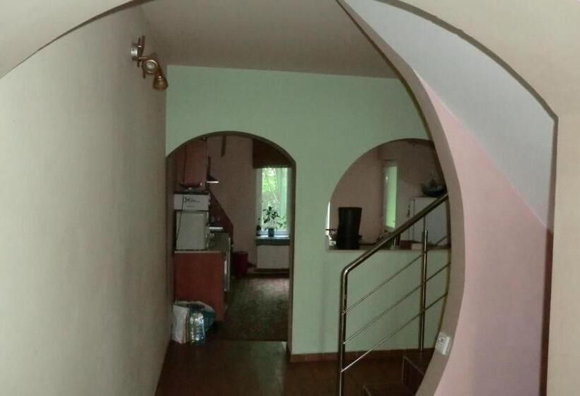 پانسیون Casa Silvia