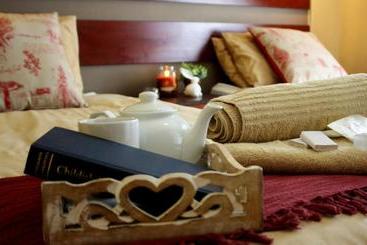 پانسیون Honey Bee Guesthouse