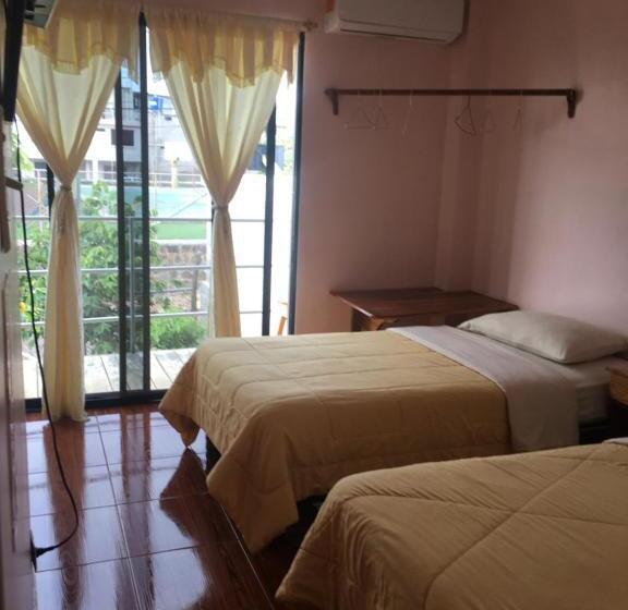 پانسیون Hostal Nathaly