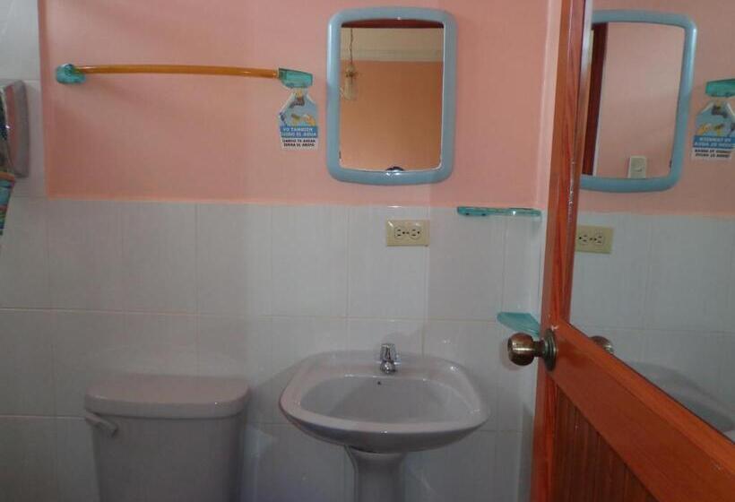 پانسیون Hostal Nathaly