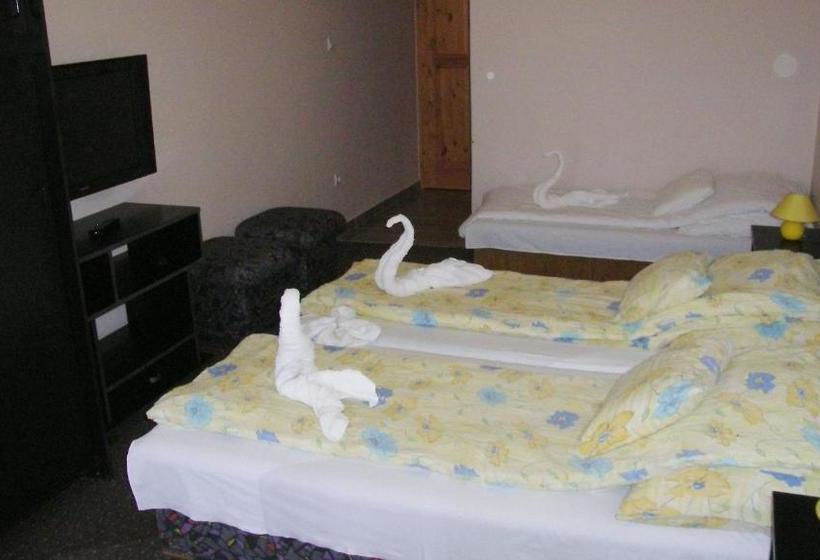 פנסיון Pálma Apartmanház Harkány