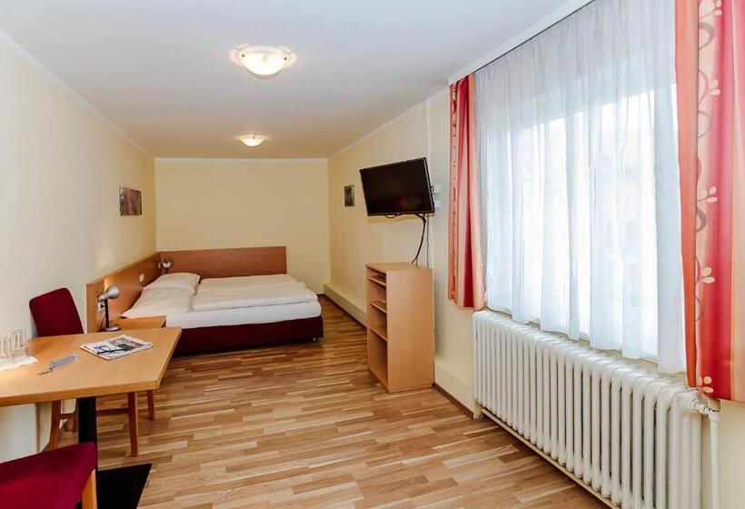 ユースホステル Denk Bed & Breakfast