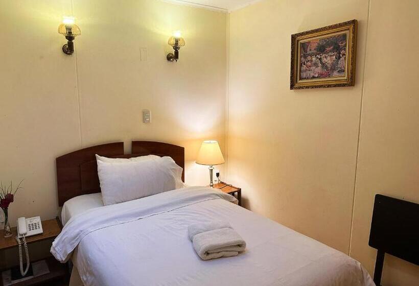 פנסיון Hostal Cordillera
