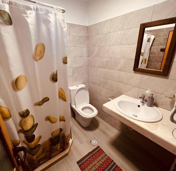 پانسیون Kris Guesthouse