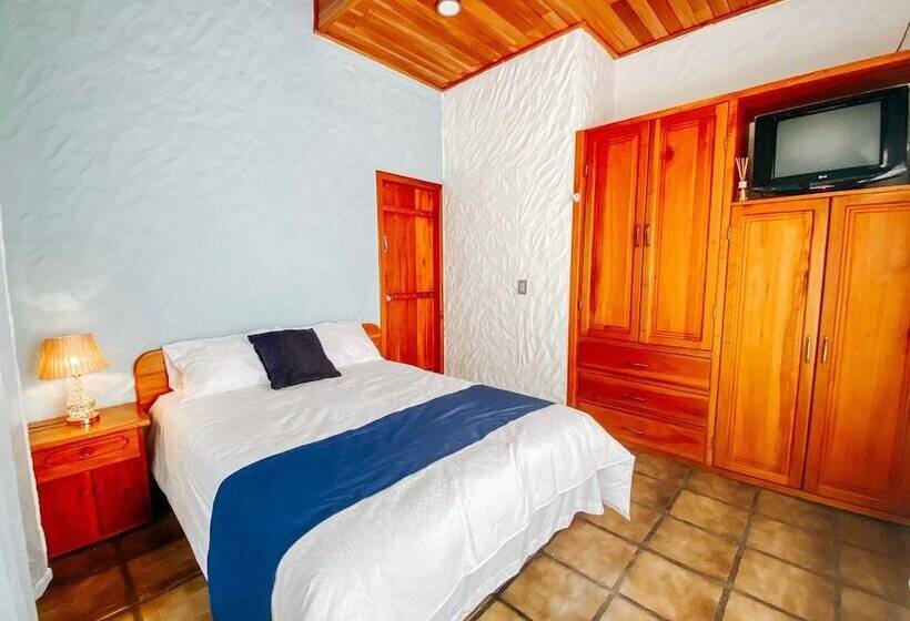 پانسیون Mi Caleta Inn