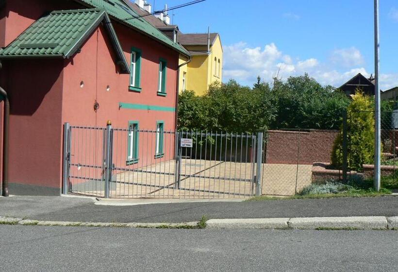 پانسیون Penzion Na Vápence