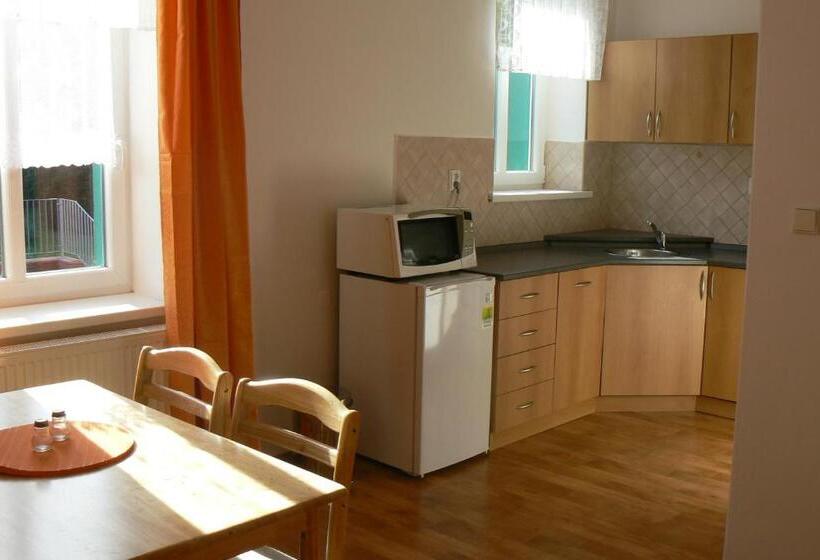 پانسیون Penzion Na Vápence