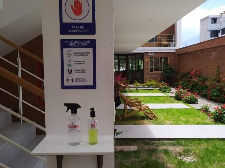 هاستل El Geranio