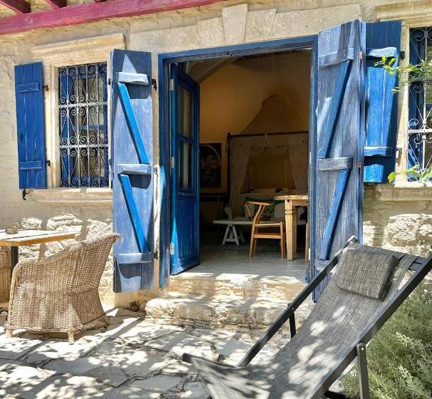 پانسیون Apokryfo Traditional Guesthouse