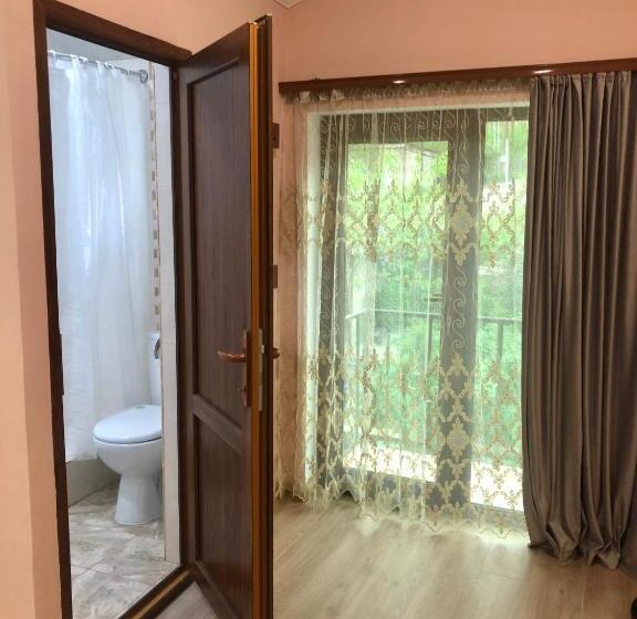 پانسیون Guest House Anahit Ijevan