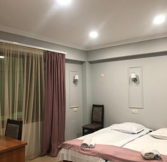 پانسیون Guest House Anahit Ijevan