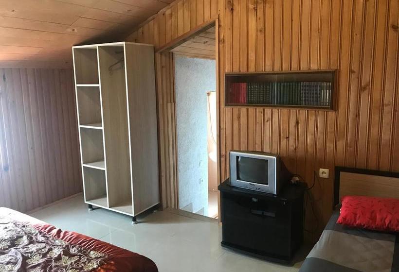 پانسیون Magnolia Guest House