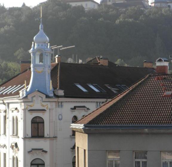 بنسيون Time Cafe & Penzion