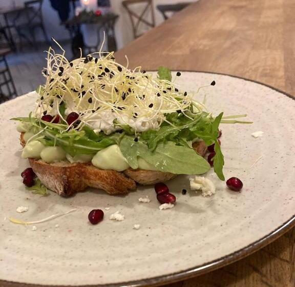 بنسيون Time Cafe & Penzion