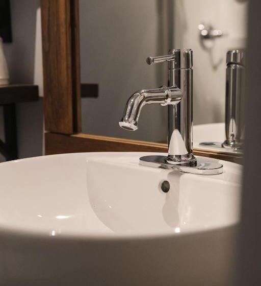 הוסטל Auberge Beausejour