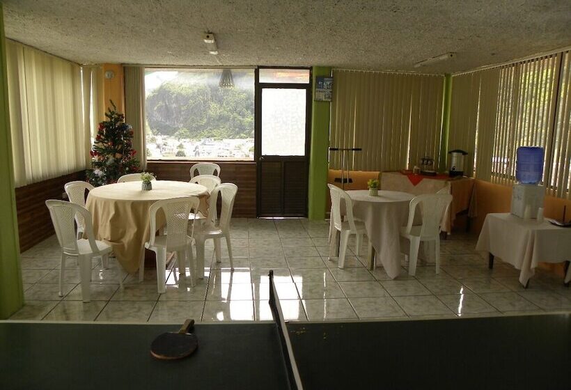 هاستل Hosteria Llanovientos