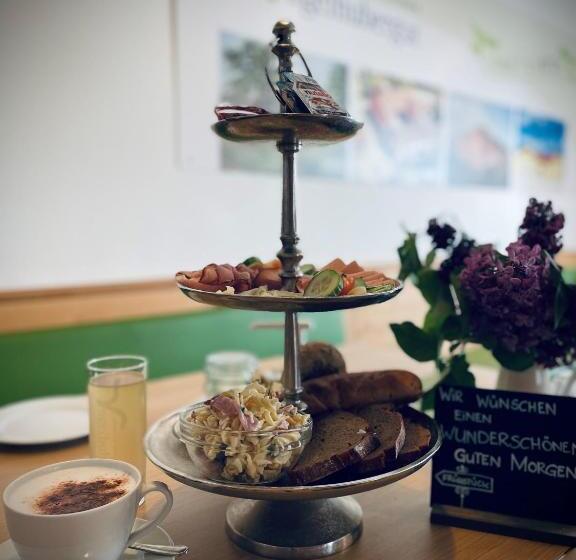 ホテル Vogelhubergut   Familie Scherleithner